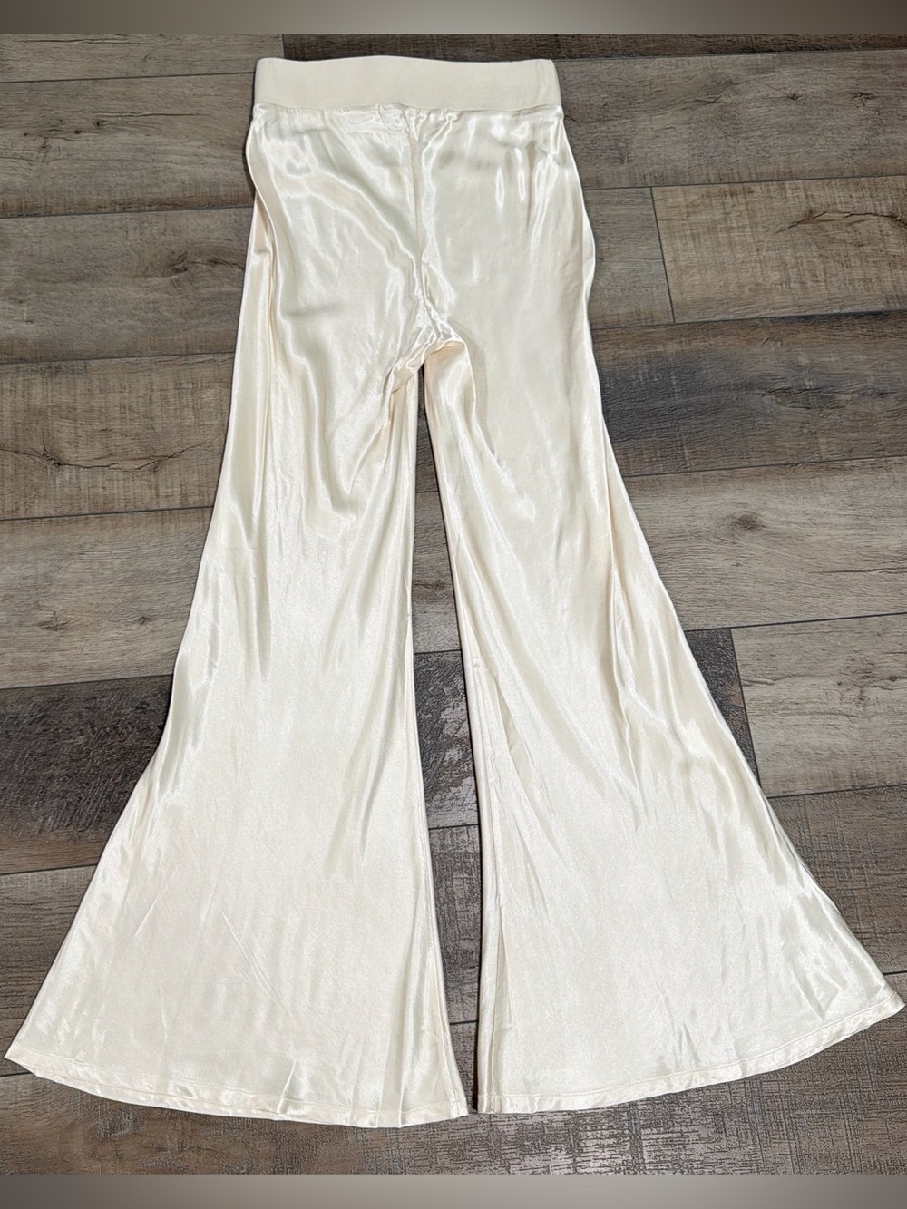 Enza Costa satin bias pants in antique white - Picture 6 of 8